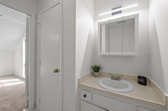 139 Clancy Circle, Cary, NC 27511