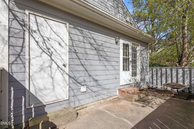 139 Clancy Circle, Cary, NC 27511