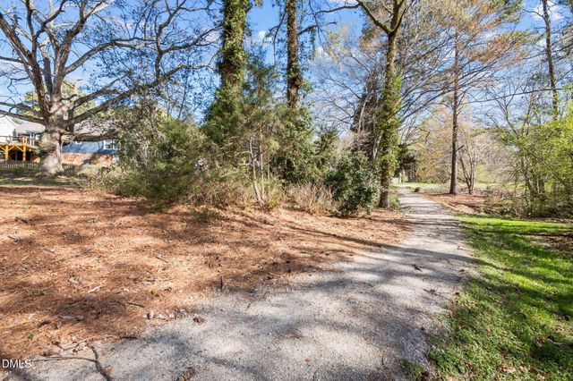139 Clancy Circle, Cary, NC 27511