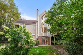 17661 Southridge Court, Minnetonka, MN 55345