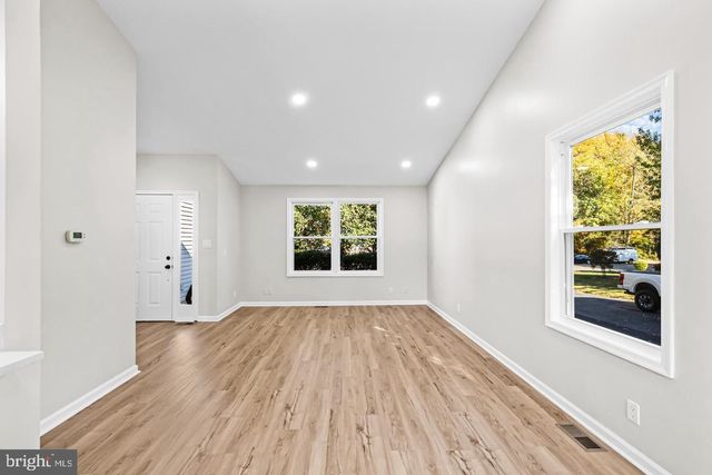 10290 S GRANT AVE, Manassas, VA 20110