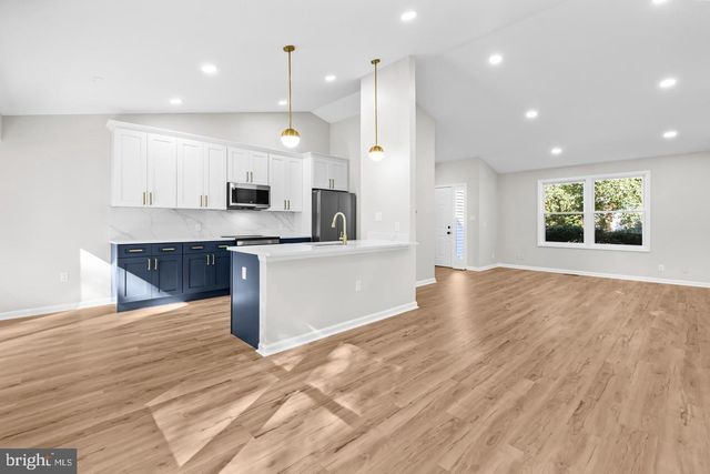 10290 S GRANT AVE, Manassas, VA 20110