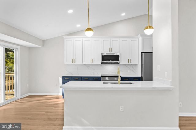 10290 S GRANT AVE, Manassas, VA 20110