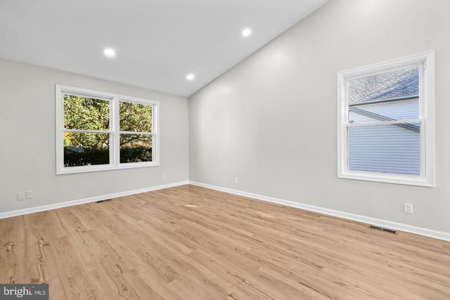 10290 S GRANT AVE, Manassas, VA 20110