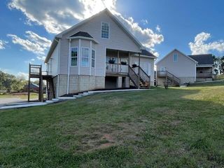 155 Waters Edge Drive, Spring City, TN 37381