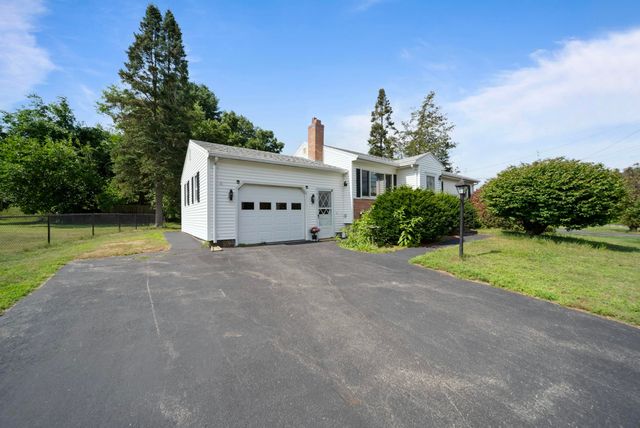 4 Barron Avenue, Salem, NH 03079