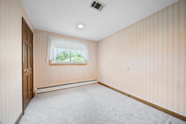 4 Barron Avenue, Salem, NH 03079