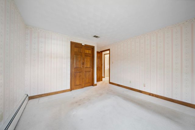 4 Barron Avenue, Salem, NH 03079