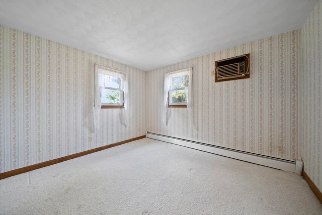 4 Barron Avenue, Salem, NH 03079