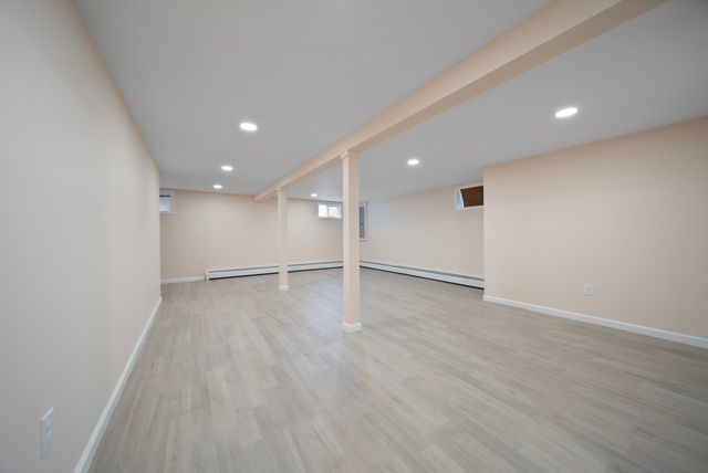 4 Barron Avenue, Salem, NH 03079