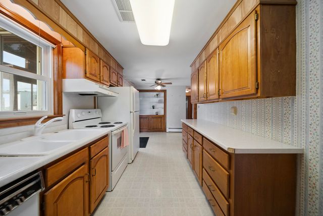 4 Barron Avenue, Salem, NH 03079