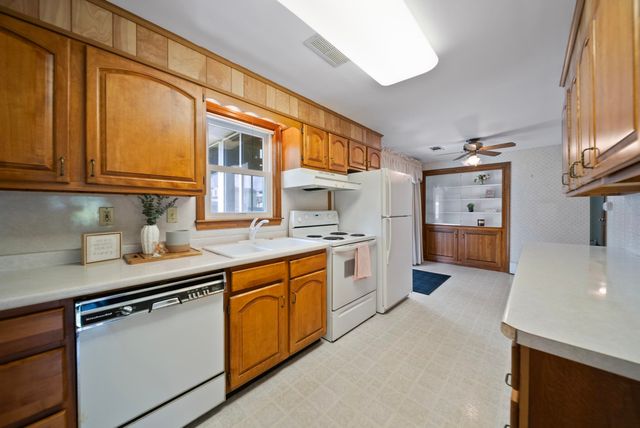 4 Barron Avenue, Salem, NH 03079