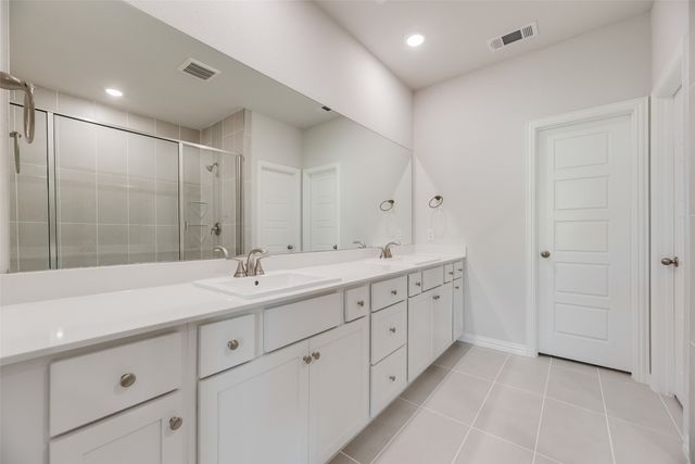 8119 Challenger Lane, Frisco, TX 75034