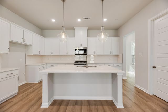 8119 Challenger Lane, Frisco, TX 75034