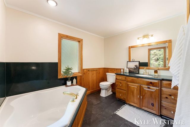 18883 168th Avenue, Spring Lake, MI 49456