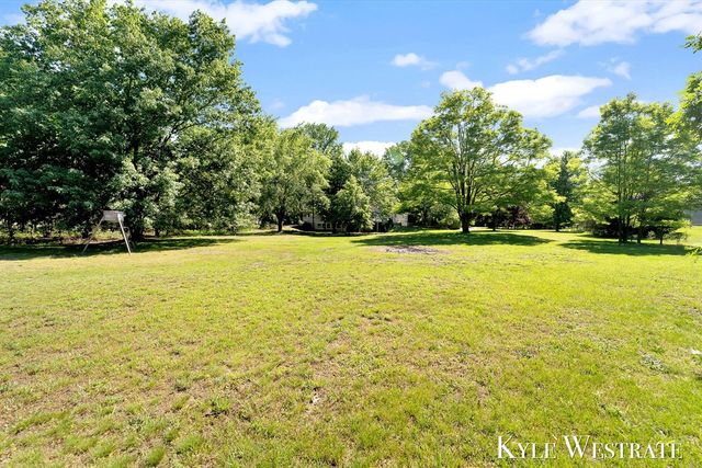 18883 168th Avenue, Spring Lake, MI 49456