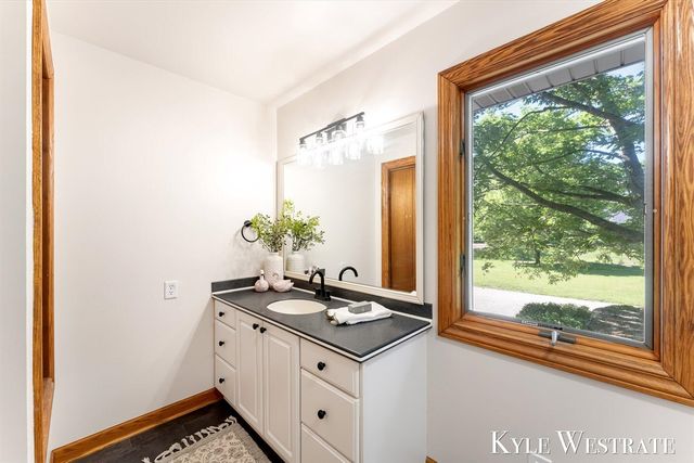 18883 168th Avenue, Spring Lake, MI 49456