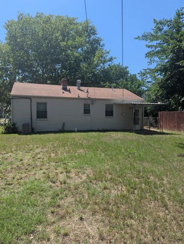 2508 S Greenwood, Wichita, KS 67216