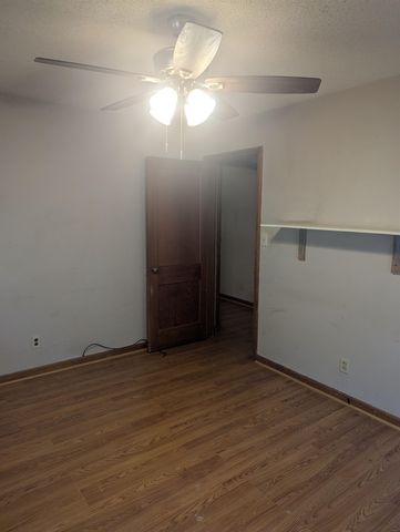 2508 S Greenwood, Wichita, KS 67216