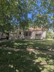2508 S Greenwood, Wichita, KS 67216