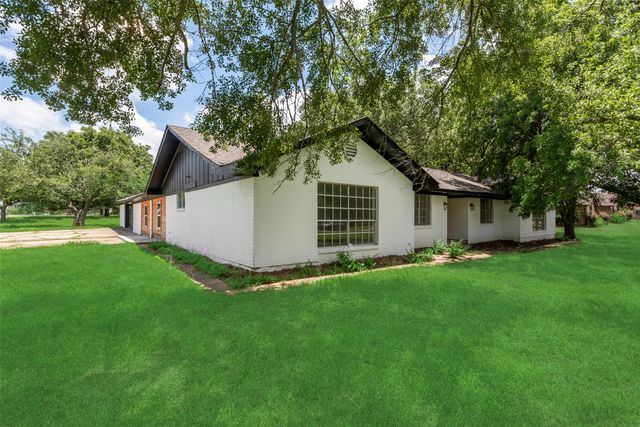 906 Mesquite Lane, Mexia, TX 76667