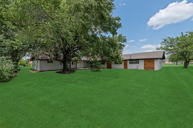 906 Mesquite Lane, Mexia, TX 76667