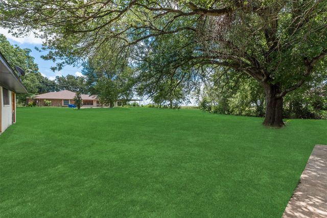 906 Mesquite Lane, Mexia, TX 76667