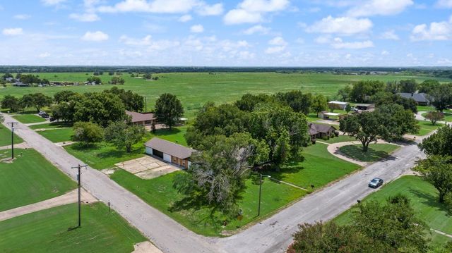 906 Mesquite Lane, Mexia, TX 76667