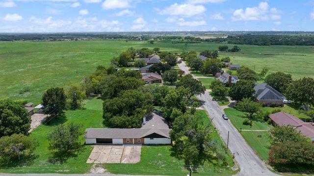 906 Mesquite Lane, Mexia, TX 76667