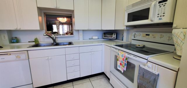 2901 VICTORIA Circle F2, Coconut Creek, FL 33066