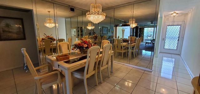 2901 VICTORIA Circle F2, Coconut Creek, FL 33066