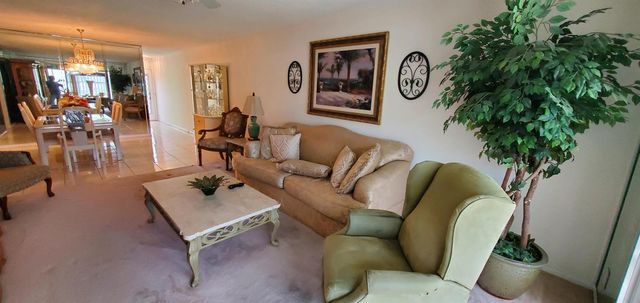 2901 VICTORIA Circle F2, Coconut Creek, FL 33066