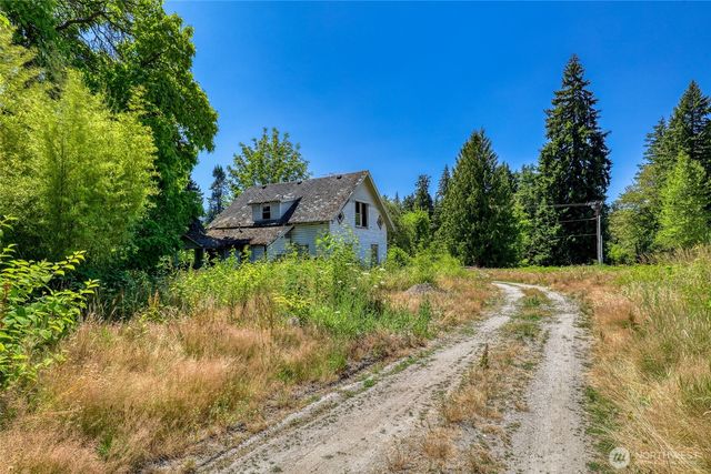 7740 196th Avenue NE, Redmond, WA 98053