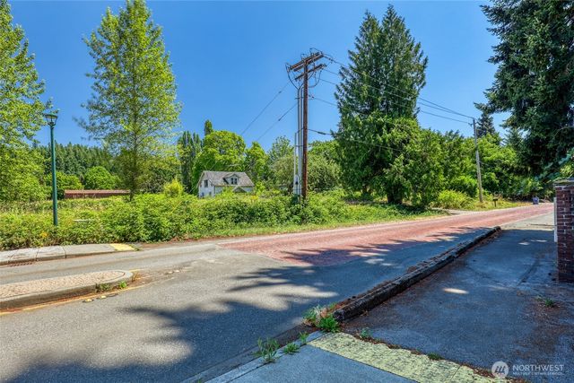 7740 196th Avenue NE, Redmond, WA 98053