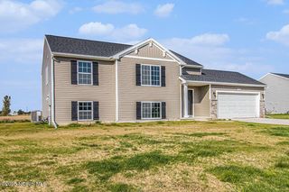 384 Douglas Drive, Liberty Center, OH 43532