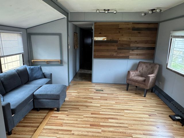 8 Dorf Auf Radar Road, Wilmington, VT 05363
