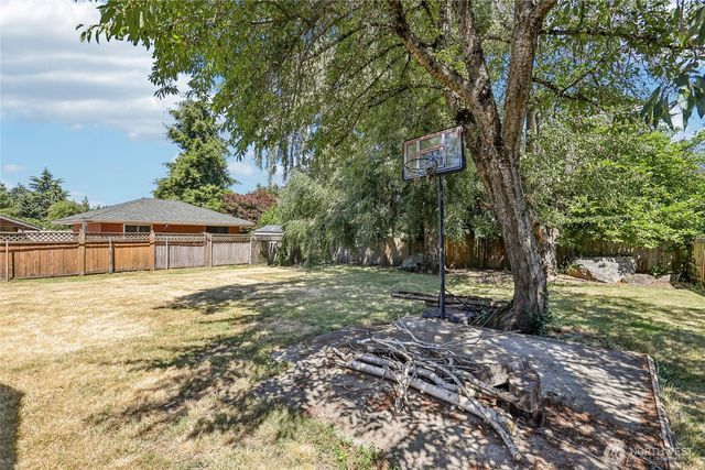 4718 S Victor Street, Seattle, WA 98178