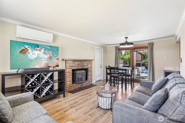 4718 S Victor Street, Seattle, WA 98178
