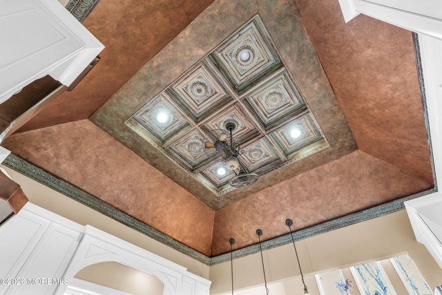 12 Red Fox Run, Manalapan, NJ 07726