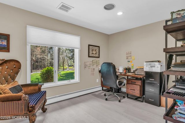 12 Red Fox Run, Manalapan, NJ 07726