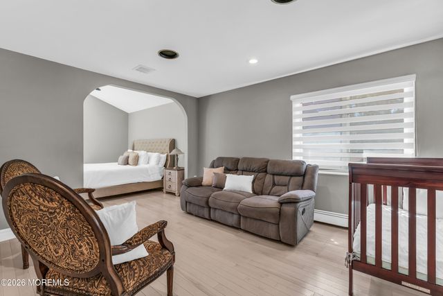 12 Red Fox Run, Manalapan, NJ 07726