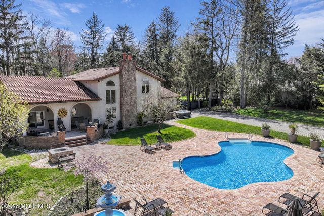 12 Red Fox Run, Manalapan, NJ 07726