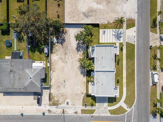 21911 SW 124th Ave, Miami, FL 33170