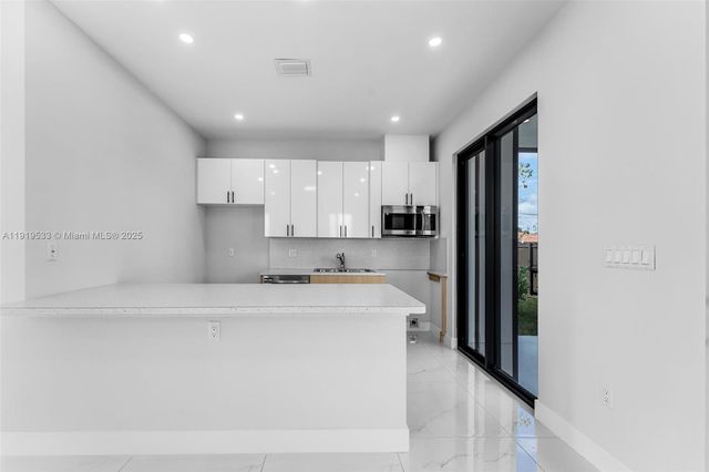 21911 SW 124th Ave, Miami, FL 33170