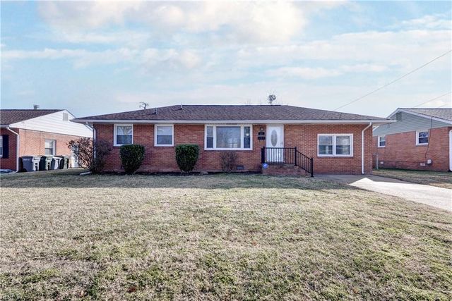 17 Prince George DR, Hampton, VA 23669