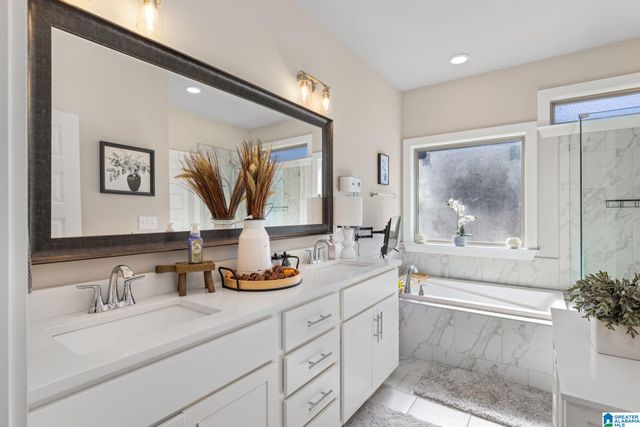 1834 SE LOEBNER LANE, Cullman, AL 35055