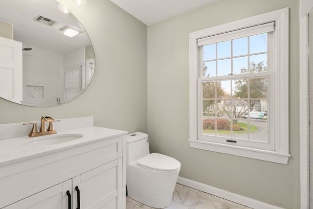 5 Prentiss Place Unit 5, Medfield, MA 02052