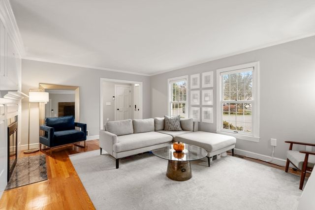 5 Prentiss Place Unit 5, Medfield, MA 02052