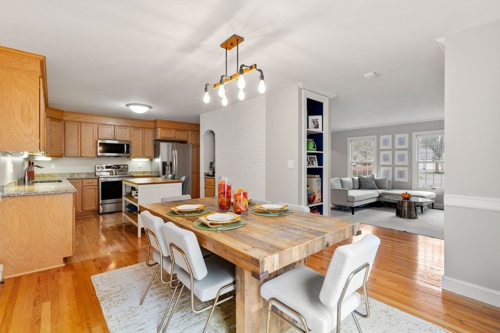 5 Prentiss Place Unit 5, Medfield, MA 02052