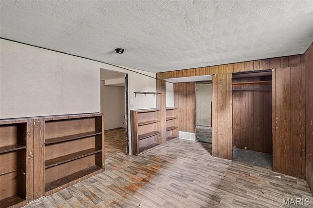 735 Starlet Drive, Florissant, MO 63031